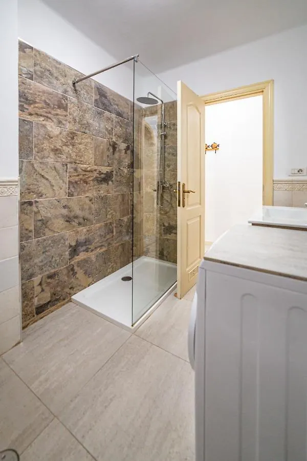 Apartamento La Dorada en Rocas del Mar Costa del Silencio 0*,  España